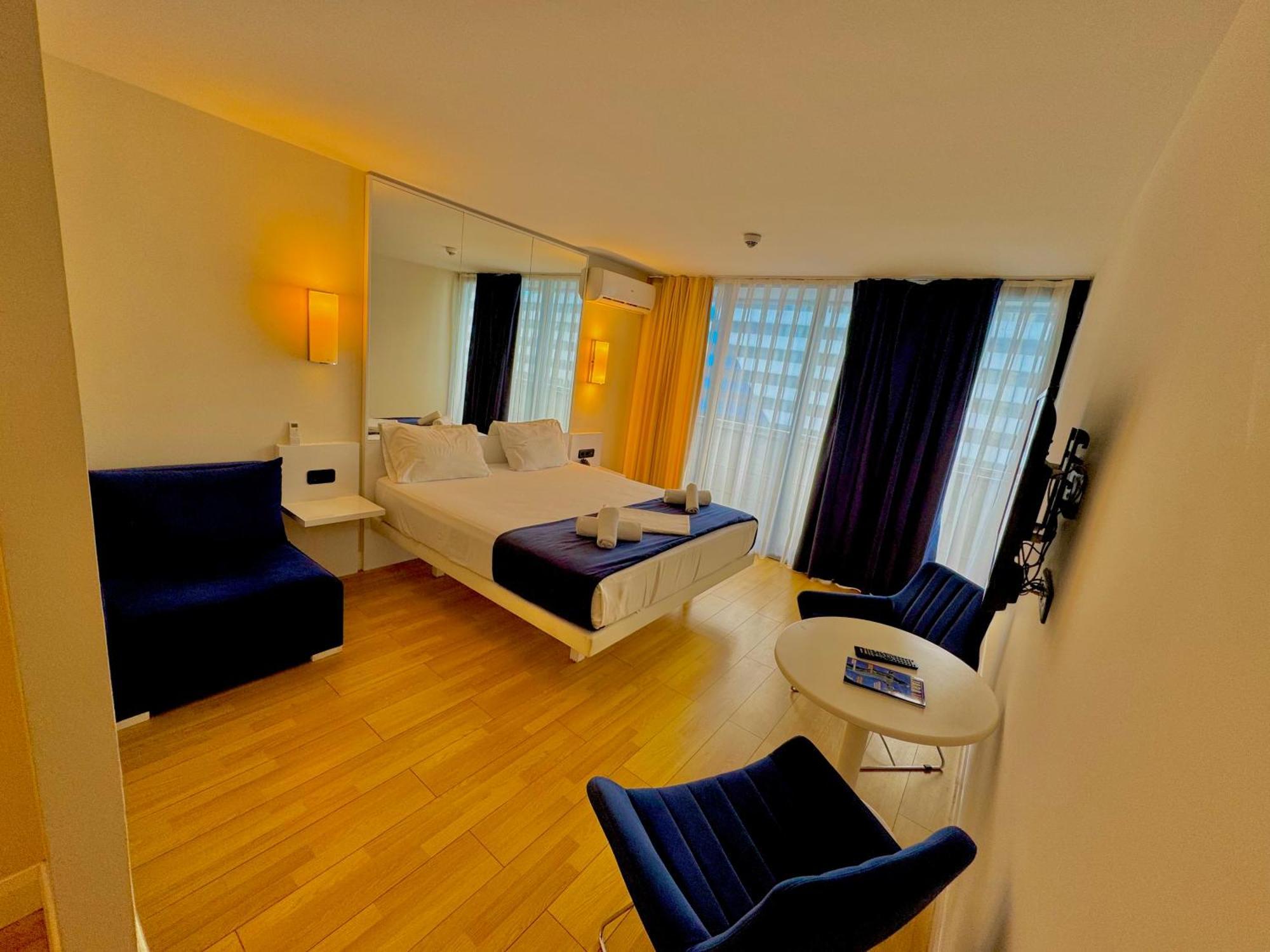 Vip Aparthotel Orbi City Sea View Batumi Luaran gambar